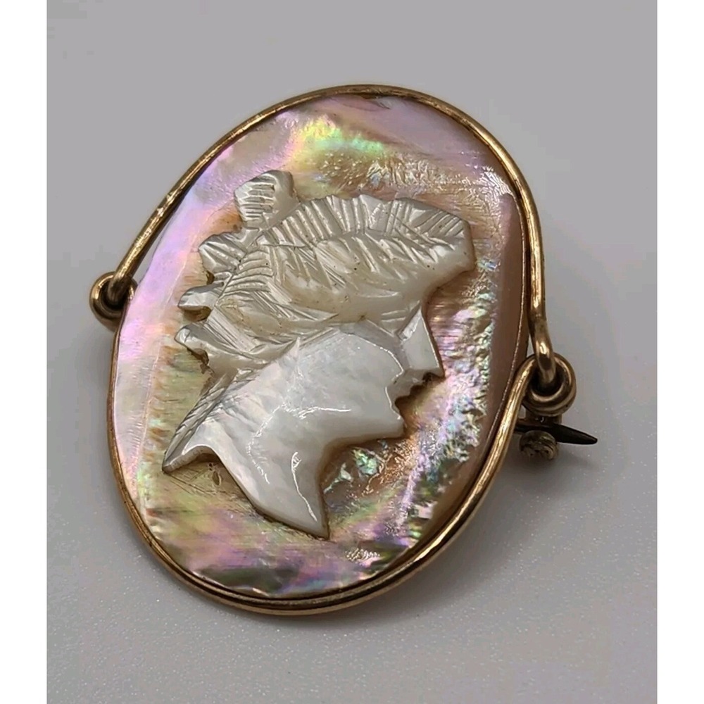 Antique Carved Irridescent Shell Cameo Edwardian Gold Tone Wire Vintage Oval Art